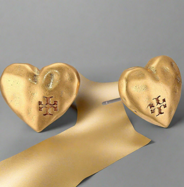 Auténticos aretes de corazón de oro vintage de Tory Burch