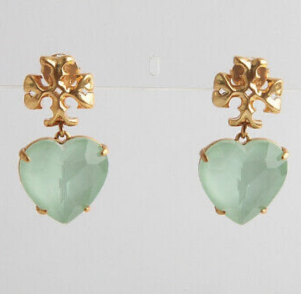 Auténticos pendientes colgantes con forma de corazón de cristal Roxanne Roxanne de Tory Burch en verde