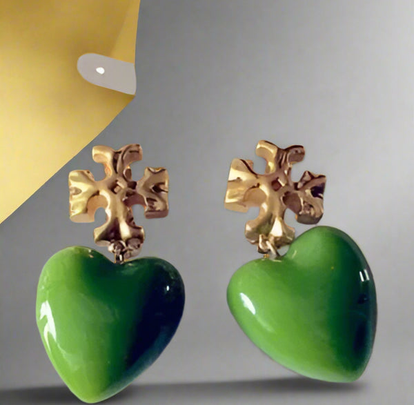Tory Burch Roxanne Gold Tone And Resin Heart Drop Earrings in Green