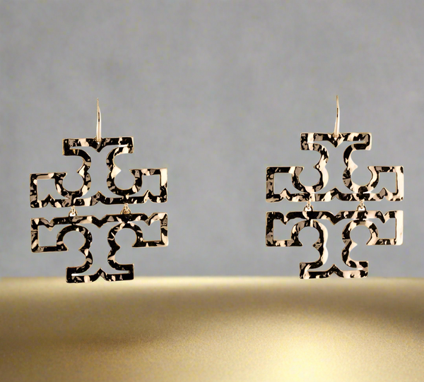 Tory Burch Britten Logo Hammered Drop Earrings In Shiny Gold