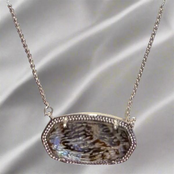 Kendra Scott Silver Pendant Necklace In Abalone