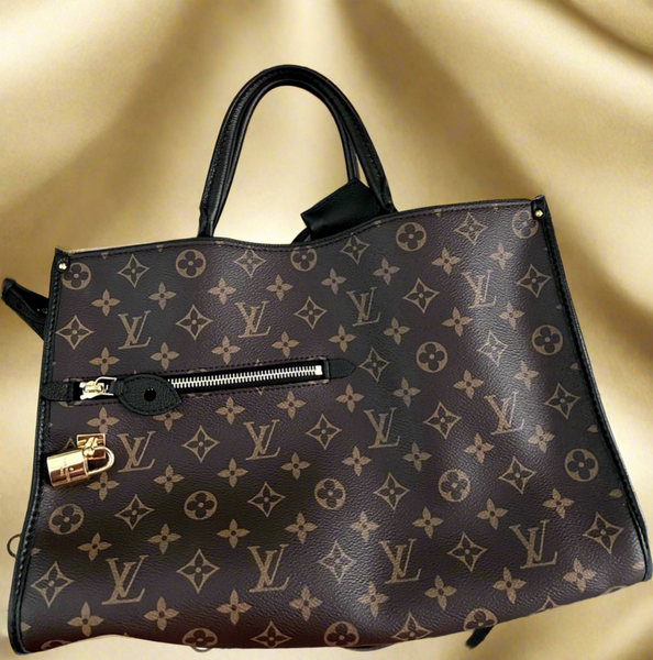 EUC Louis Vuitton Popincourt MM Shoulder Bag In Pristine Condition Authenticated