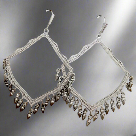 Kendra Scott The Lacy Drop Earrings in Silver Plated