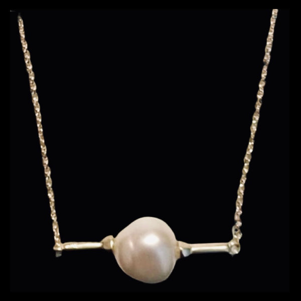 Kendra Scott Gold Pendant Necklace In Cultured Pearl