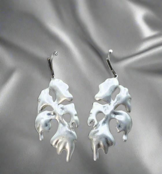 Kendra Scott Savannah Drop Earrings In Silver