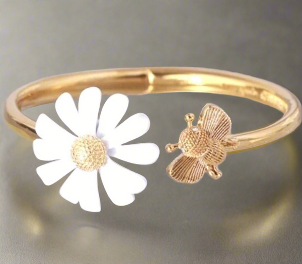 Kate Spade White Daisy Into The Bloom All Abuzz Bee Open Cuff