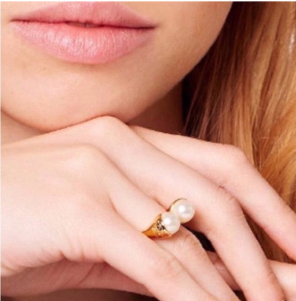 Tory Burch Gold Pearl Bud Logo Ring Size 7