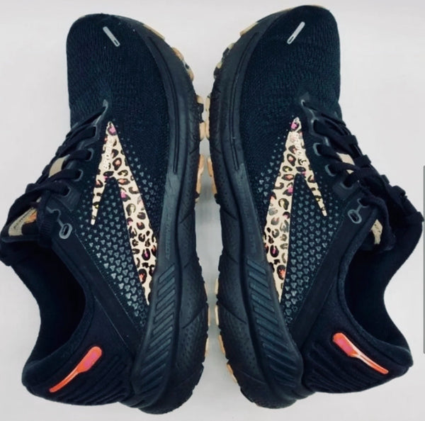 Brooks Adrenaline GTS 22 Black/Ebony/Citrus Women's Shoes Sneakers SIZE: 12 B Medium