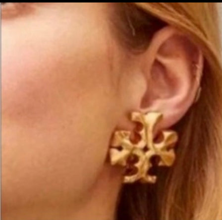 Tory Burch Double T Logo Roxanne Golden Large Stud Earrings