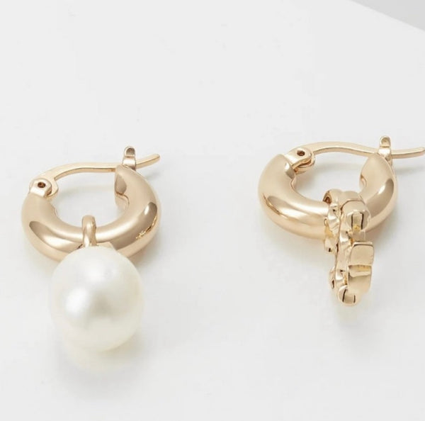 Tory Burch Logo Baroque Pearl Mismatch Drop Earrings