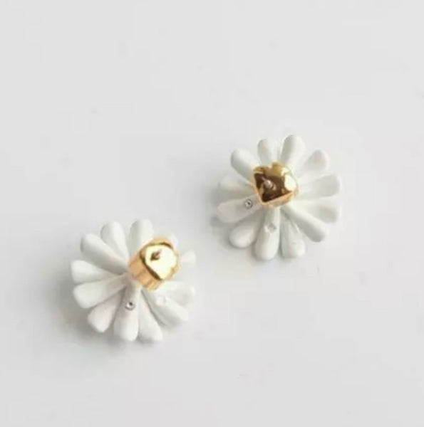 Kate Spade White Daisy Into the Bloom Stud Earrings