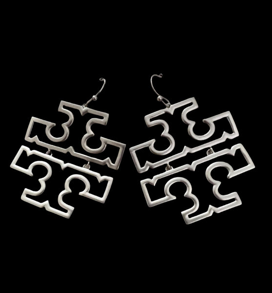 Tory Burch Britten Silver Drop Earrings Rhodium Plated Matte Finish