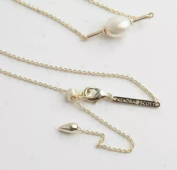 Kendra Scott Gold Pendant Necklace In Cultured Pearl