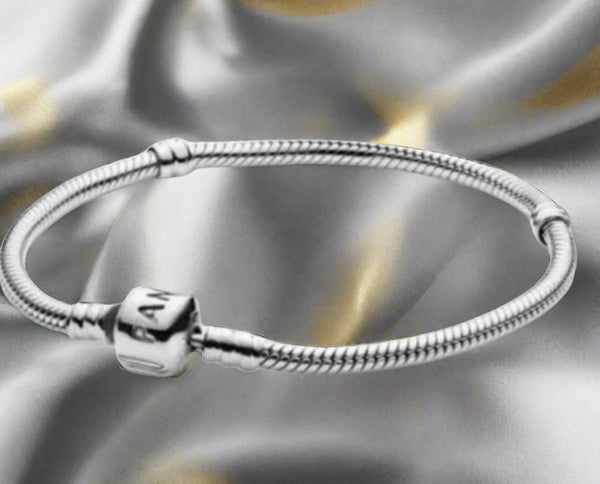 Pandora Moments Barrel Clasp Snake Chain Bracelet Size 7.5”