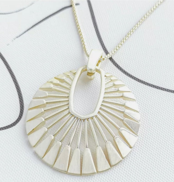 Kendra Scott The Deanne Necklace in Gold